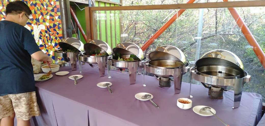 פרובולינגו Beejay Bakau Resort מראה חיצוני תמונה